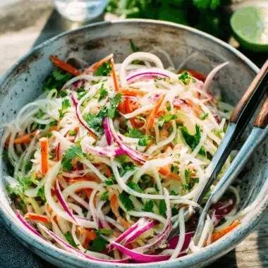 Kohlrabi Slaw – Fresh, Crunchy & Perfect for BBQs