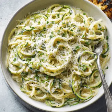 Zucchini Noodle Alfredo – Light, Creamy & Low-Carb