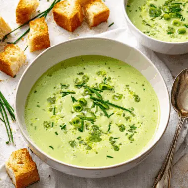 Garlic Scape Soup – Light, Creamy & Garden-Fresh 2 Garlic Scape Soup – Light, Creamy & Garden-Fresh