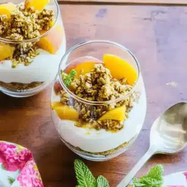 Creamy Peach Yogurt Parfait