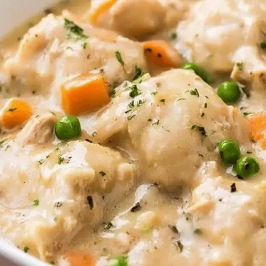 Crockpot Chicken & Dumplings