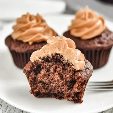 Keto Reese’s Peanut Butter & Chocolate Cupcakes Recipe Delight 9 Reese’s Peanut Butter & Chocolate Cupcakes Recipe