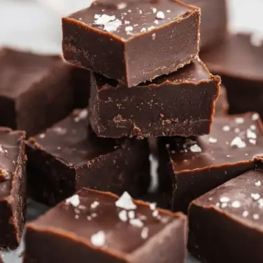 Easy Dark Chocolate Fudge – 5 minute recipe