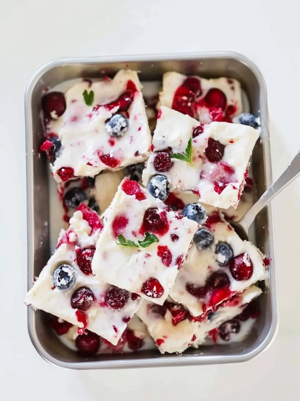 Healthy Easy Yogurt Bark: A Guilt-Free Summer Treat 3 Easy Yogurt Bark