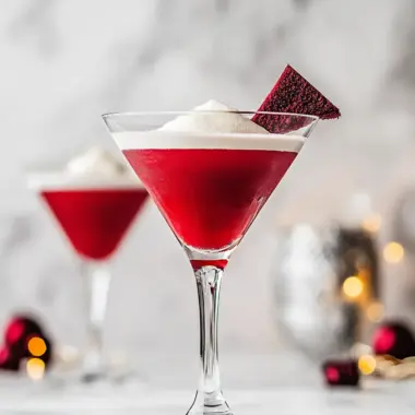 Irresistible Red Velvet Martini: Your New Celebration Favorite 10 Red Velvet Martini
