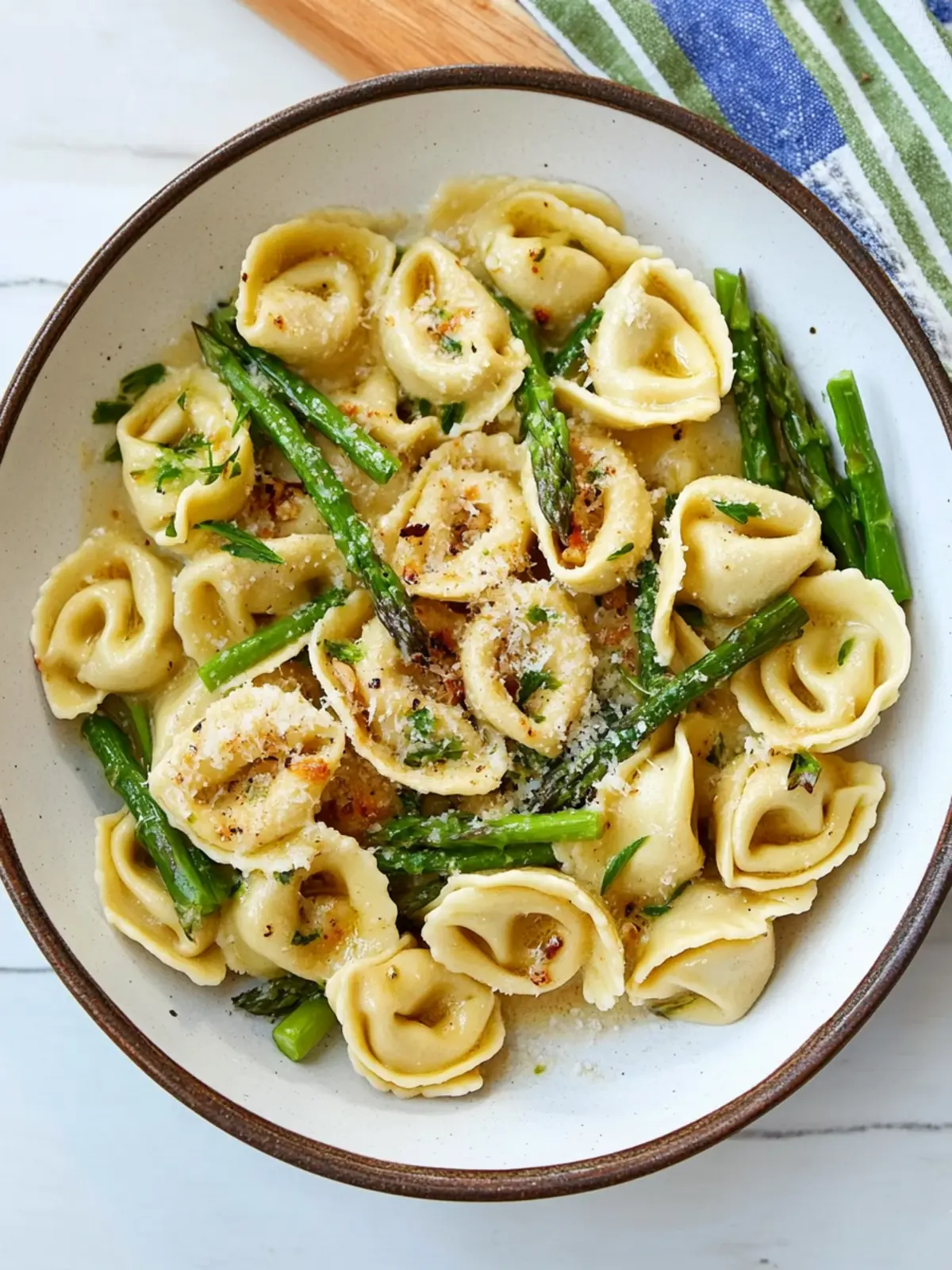 Irresistible Brown Butter Tortellini with Garlic & Asparagus 4 Brown Butter Tortellini with Toasted Garlic and Asparagus