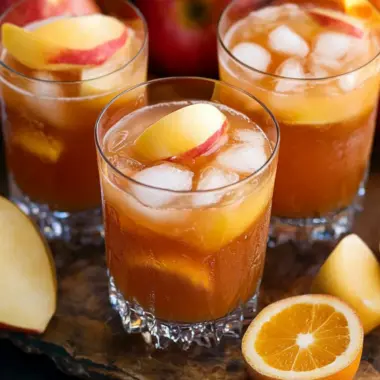 The BEST Fall Punch Recipe For Parties That Everyone Will Love 9 The BEST Fall Punch Recipe For Parties