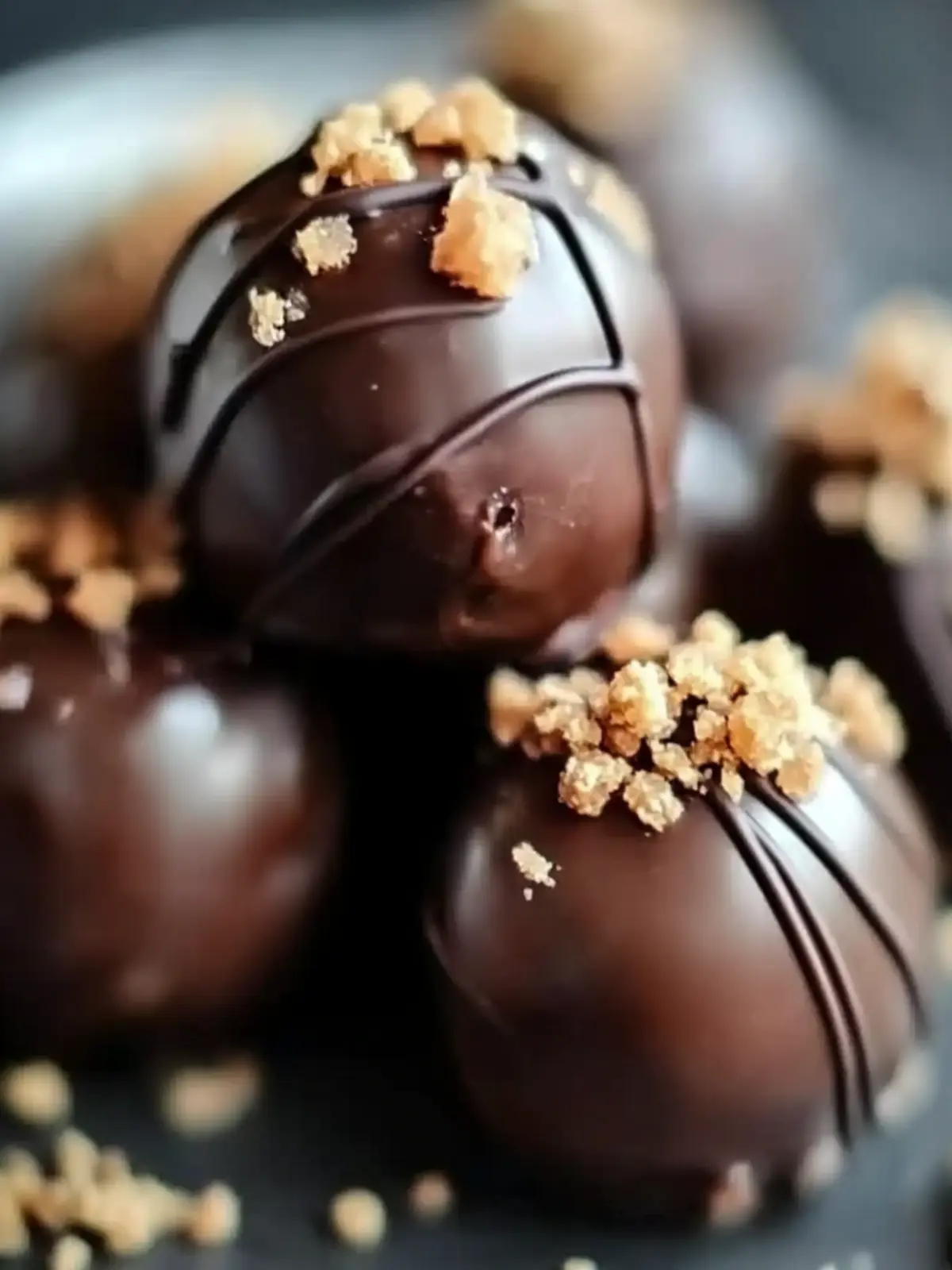 Decadent KitKat Truffles in Just 3 Easy Steps to Wow Everyone 4 Decadent KitKat Truffles in Just 3 Easy Steps