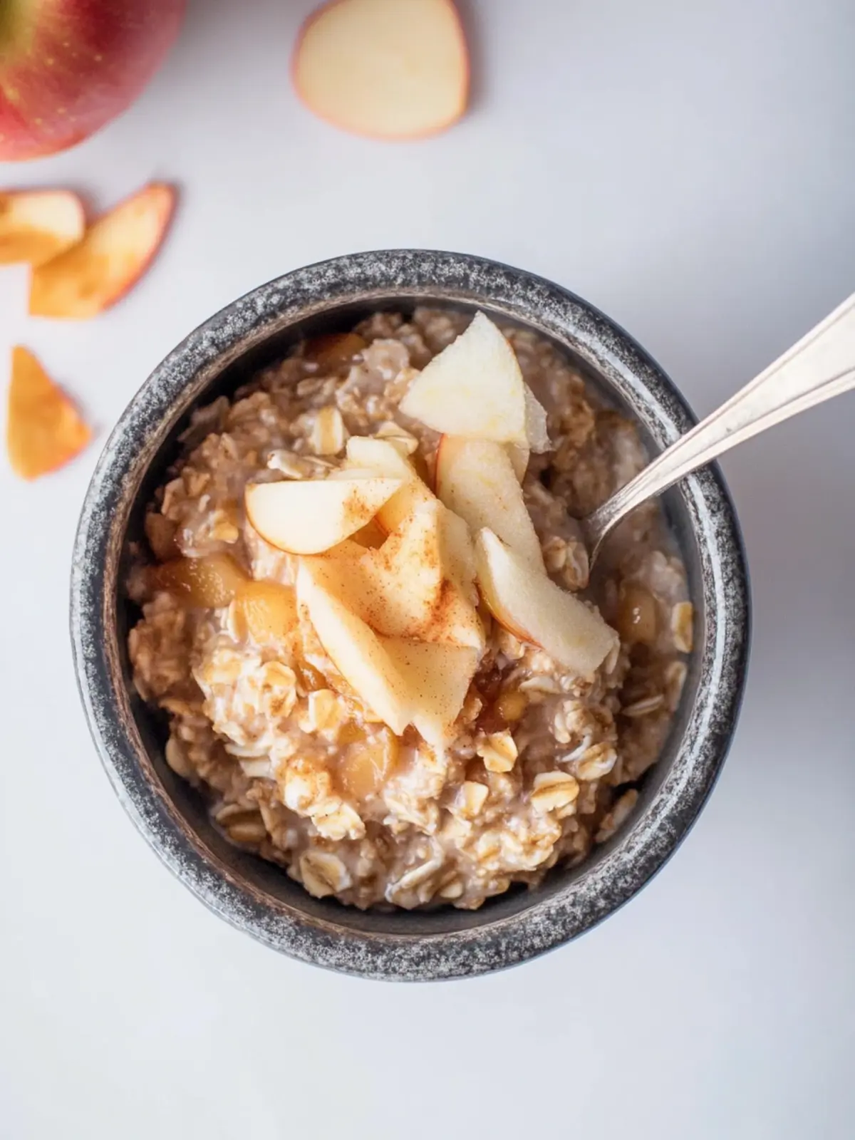 Delicious Apple Pie Overnight Oats for Effortless Mornings 3 Apple Pie Overnight Oats